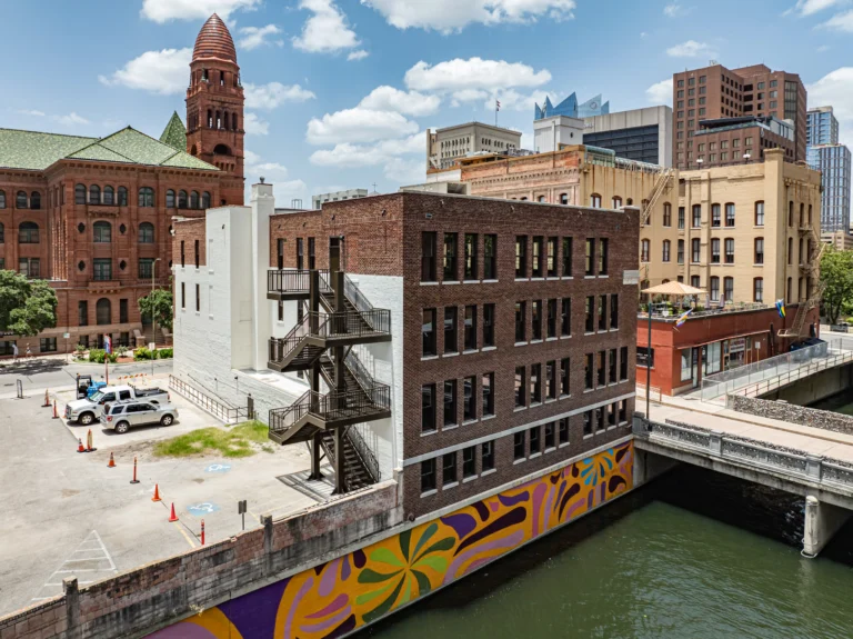 Project Cowork Signs a 19,000-Square-Foot Lease at 200 Main Plaza in Downtown San Antonio