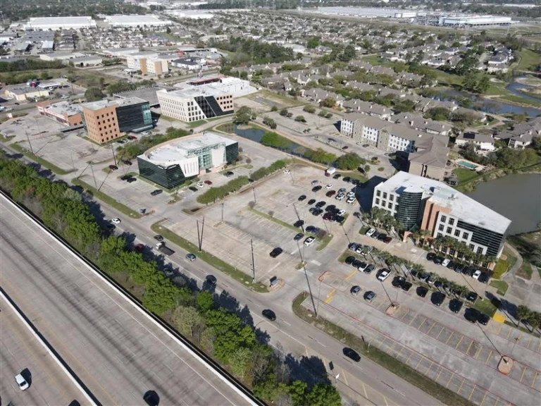 Woodside Acquires Four-Building Office Campus in Northwest Houston, Renames Property Saddlebrook Place